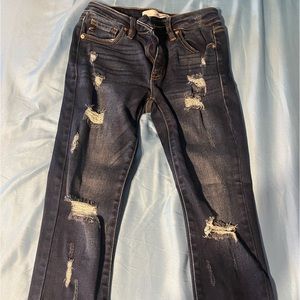 Skinny Jeans. SIZE: 0/23
